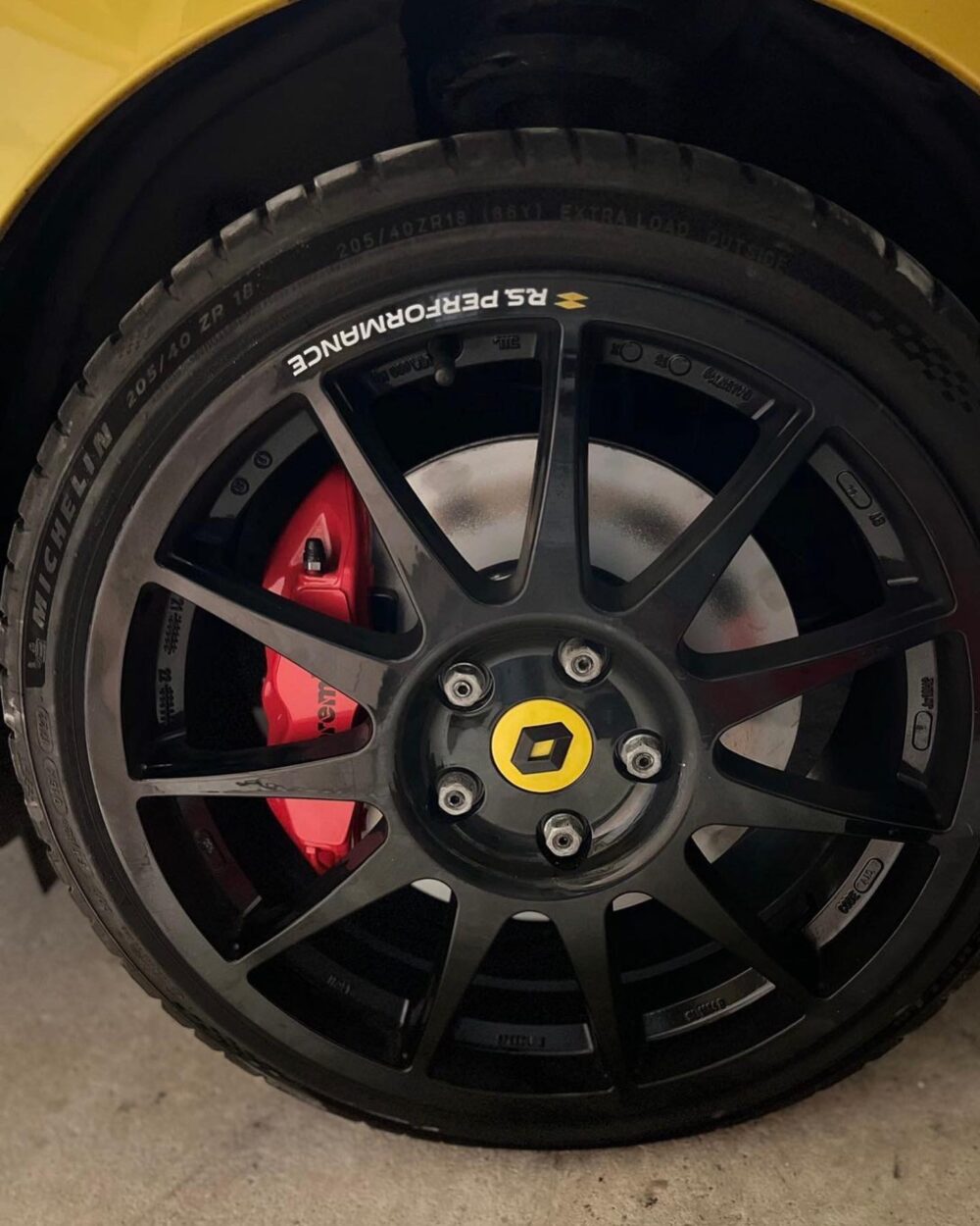 Pack adaptateurs YBT Clio 2 RS Twingo RS + durites renforcés aviations sur mesure étriers Brembo 4 pistons 300x24mm – Image 5