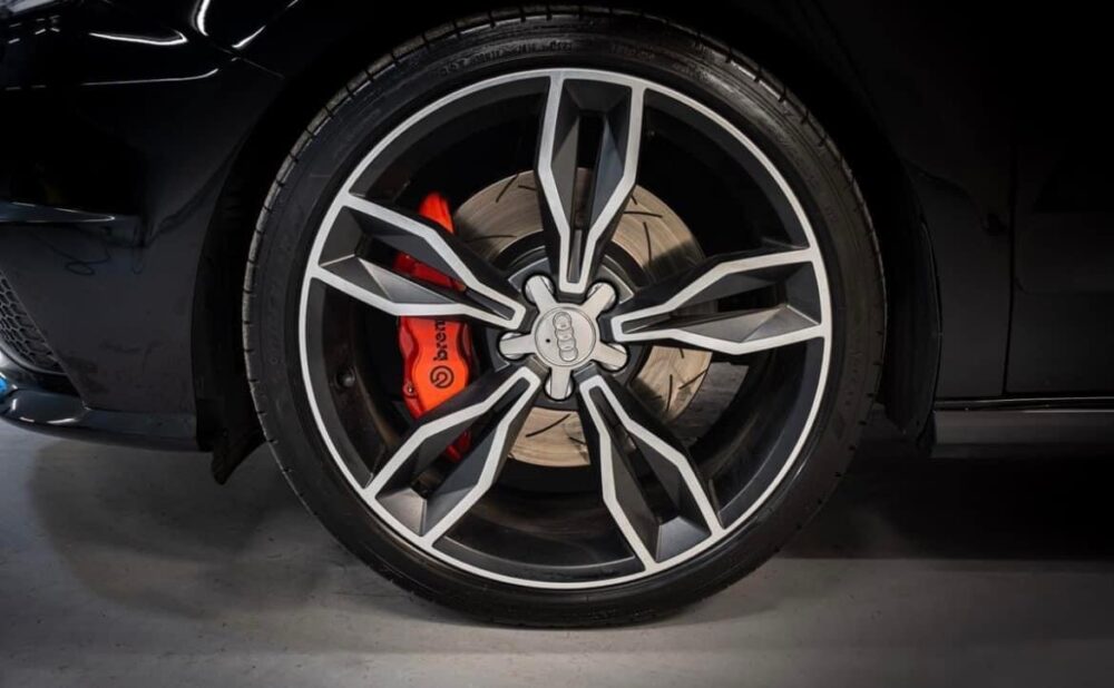 Pack adaptateurs YBT GOLF 4/IBIZA/AUDI S1/POLO WRC/TT étriers Brembo 4 pistons 5X100 – Image 11