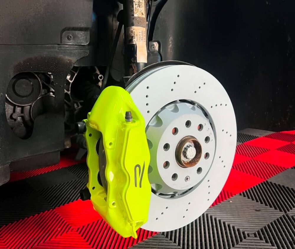 Pack Adaptateurs YBT GOLF GTI 5 6 7 GTI /SEAT LEON 1P 5F AUDI TT MK2 S3 8P + durites de frein sur mesure étriers Brembo 4 pistons 340mm 345mm 5X112 – Image 7