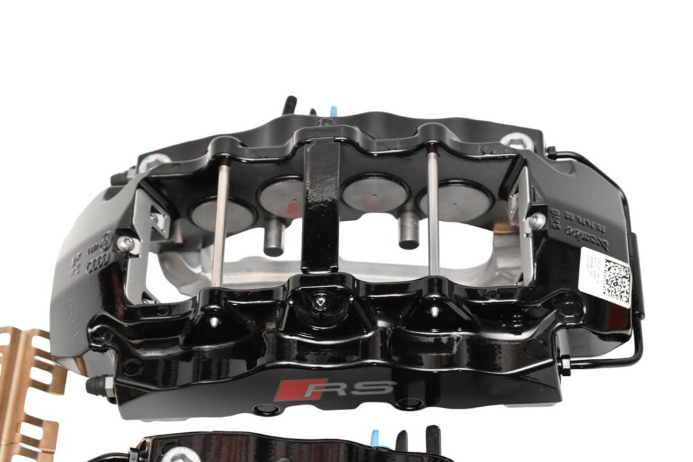 2 ETRIERS DE FREINS AVANT BREMBO 8 pistons Audi RS3 8V Audi TT RS 8S 8V0615107D 8V0615108D – Image 3